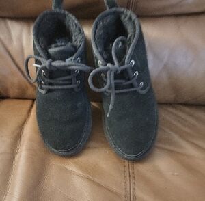 UGG Black Ankle Booties with Suede Texture and Lace-Up Style